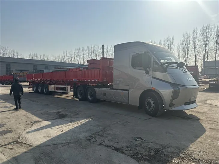 Semi Trailer Rollover Dump Truck